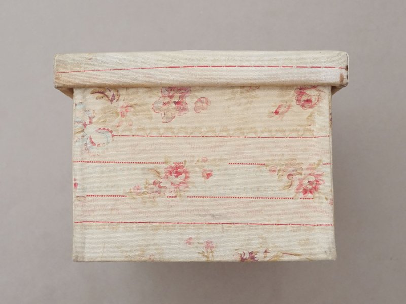 画像6: *蚤の市*アンティーク 薔薇模様&水色のリボン カルトナージュボックス