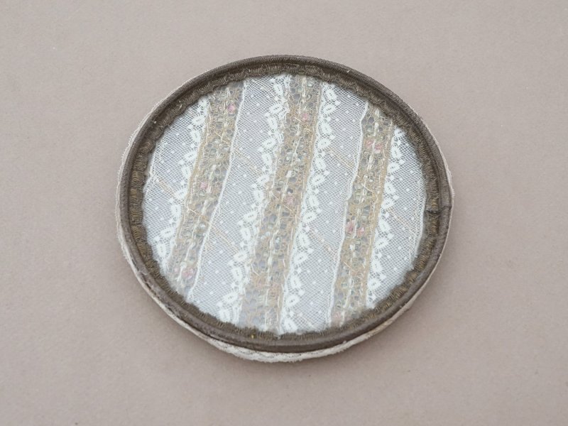 画像8: 【セール対象外】【クーポン対象外】アンティーク トレイ オールドローズ色 薔薇のロココトリム&レースの装飾 小物入れ