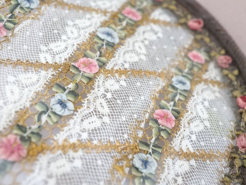 画像5: 【セール対象外】【クーポン対象外】アンティーク トレイ オールドローズ色 薔薇のロココトリム&レースの装飾 小物入れ