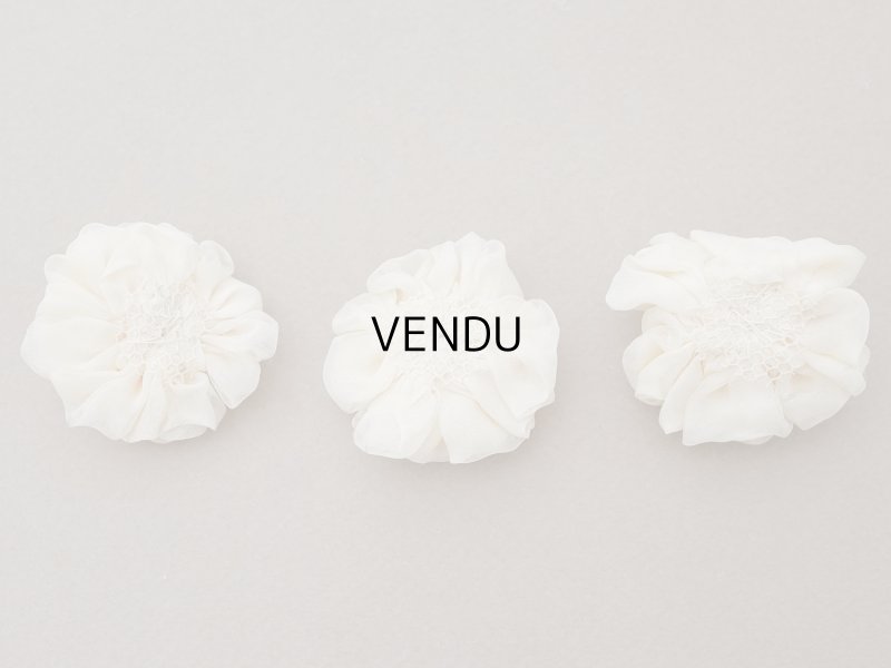 画像3: ＊蚤の市＊アンティーク シルクシフォン 薔薇の布花 アイボリー