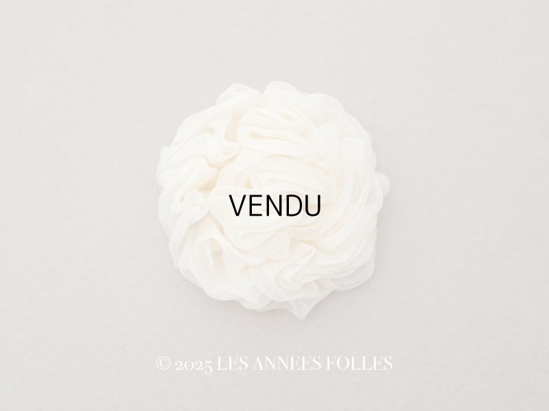 画像1: ＊蚤の市＊アンティーク シルクシフォン 薔薇の布花 アイボリー