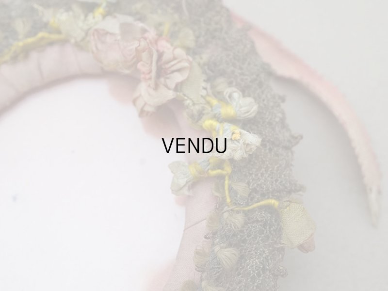 画像8: *蚤の市*アンティーク フォトフレーム ロココモチーフ付き シルク製