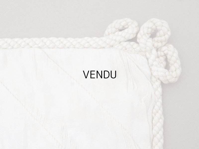 画像15: アンティーク シルク製 花かごのリボン刺繍入り ハンキーケース ハンカチ用ポシェット フラワーバスケット