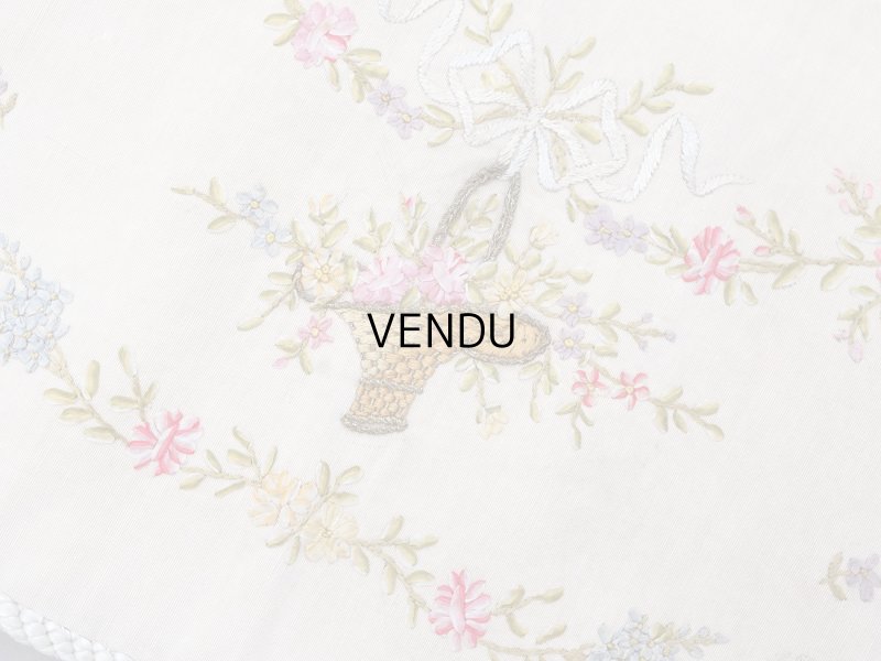 画像7: アンティーク シルク製 花かごのリボン刺繍入り ハンキーケース ハンカチ用ポシェット フラワーバスケット