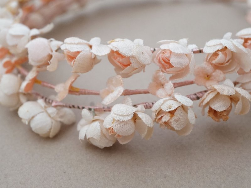 画像9: アンティーク ティアラ パウダーピンクの小さな薔薇&勿忘草 花冠