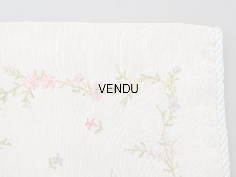 画像9: アンティーク シルク製 花かごのリボン刺繍入り ハンキーケース ハンカチ用ポシェット フラワーバスケット