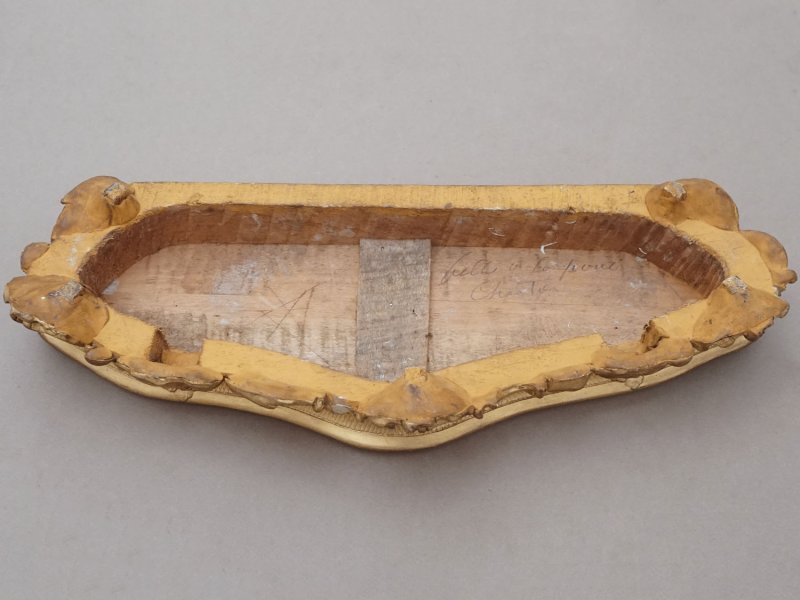 画像5: 19世紀 アンティーク ロカイユ装飾の台座 コーヒーブラウンのベルベット