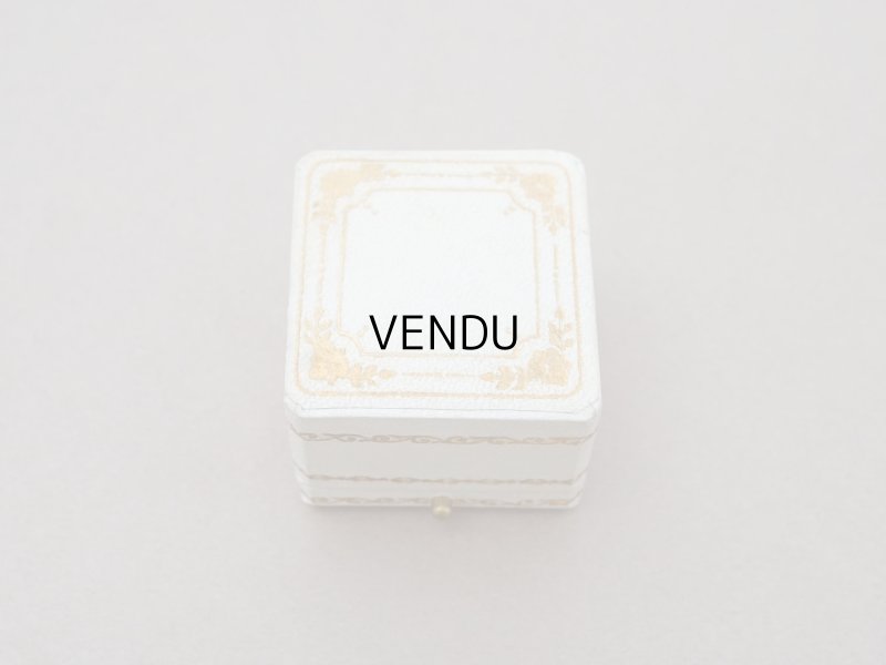 画像2: アンティーク 薔薇模様 リングケース ジュエリーボックス オフホワイト