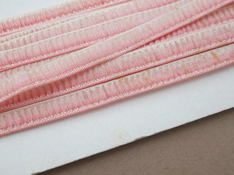 画像4: アンティーク シルク製 トリム ロココ調 7mm幅  ピンクのグラデーション リボン刺繍 & ロココトリム　