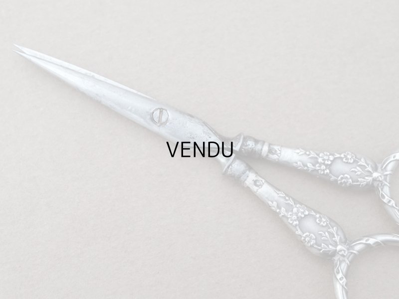 画像11: アンティーク シルバー製 リボン＆花のガーランド ソーイングセット 裁縫道具