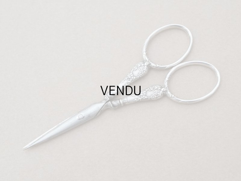 画像9: アンティーク シルバー製 リボン＆花のガーランド ソーイングセット 裁縫道具