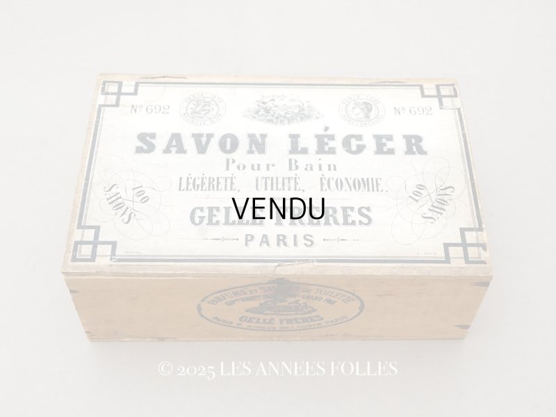 画像1: アンティーク ソープボックス 大きな木箱 SAVON LEGER POUR BAIN - GELLE FRERES PARIS -