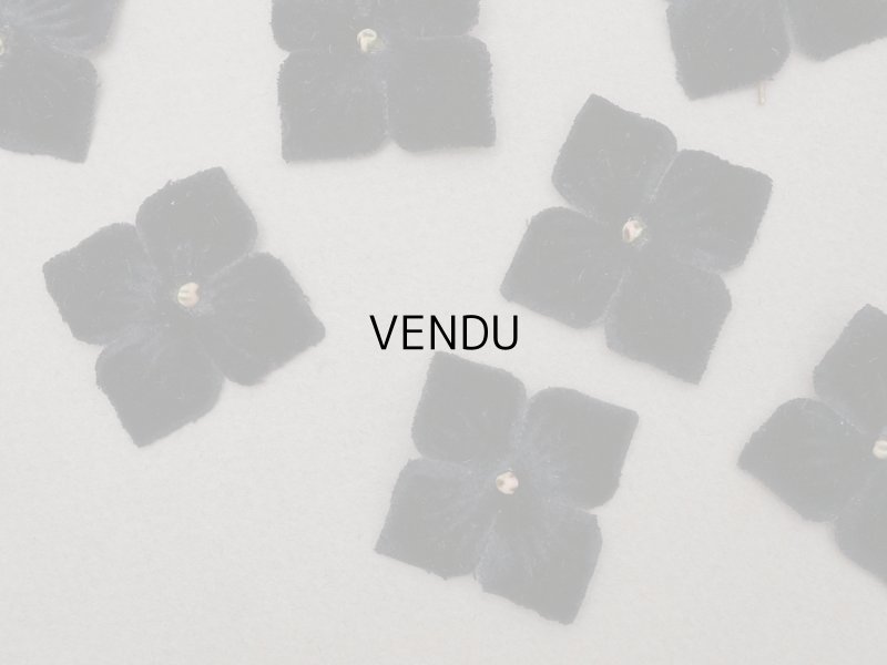 画像3: アンティーク 布花材料 ベルベットの花びら 花芯付き 10ピースのセット 約3cm 布花 黒