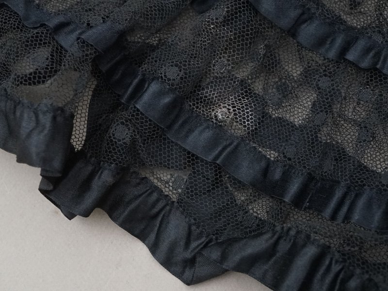 画像9: 1900年頃 アンティーク 47cm幅  ドレスの裾 ドットのチュール&シルクサテンリボン 黒  約430cm