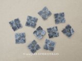 アンティーク 布花材料 ベルベットの花びら 花芯付き 10ピースのセット 約3cm 布花 チャコールグレイ