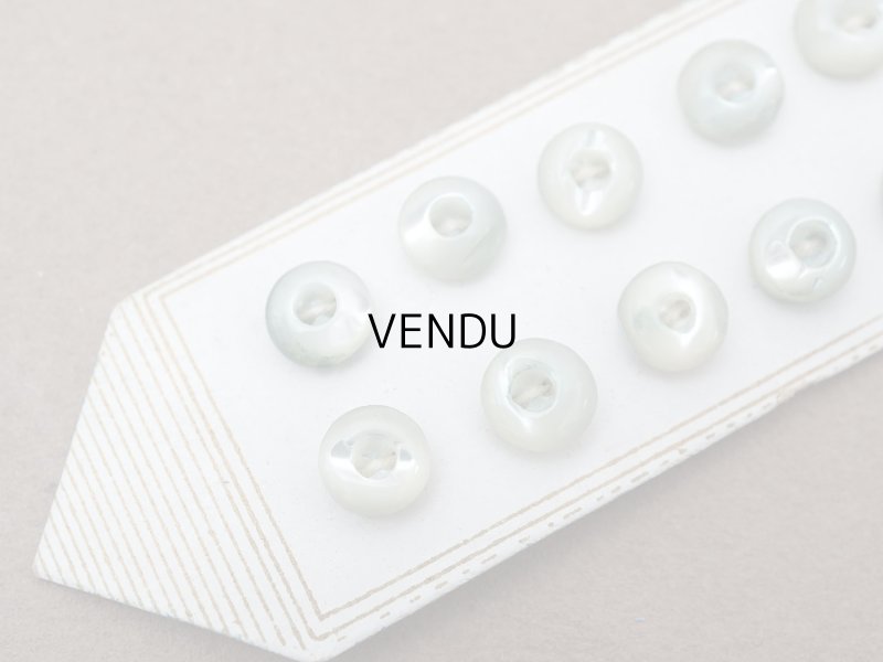 画像9: アンティーク マザーオブパール製 極小 ボタン 6mm 12ピース シェルボタン パウダーブルーグリーン