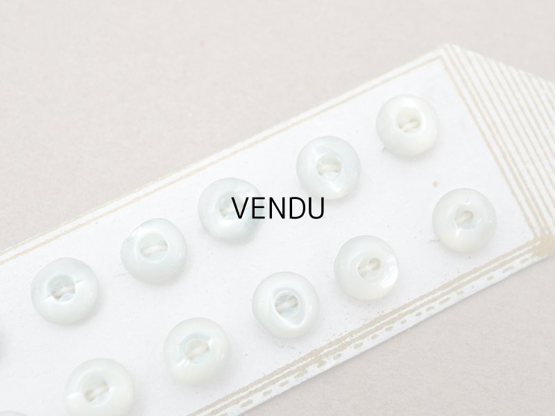 画像3: アンティーク マザーオブパール製 極小 ボタン 6mm 12ピース シェルボタン パウダーブルーグリーン