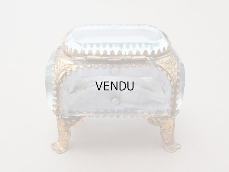 画像9: アンティーク ジュエリーボックス 薄紫 ラヴェンダーグレイのシルククッション 