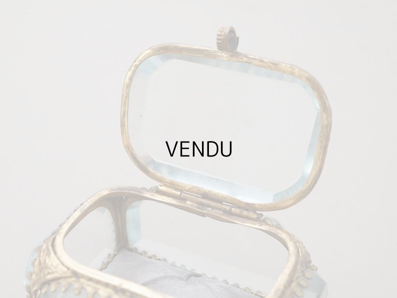 画像5: アンティーク ジュエリーボックス 薄紫 ラヴェンダーグレイのシルククッション 