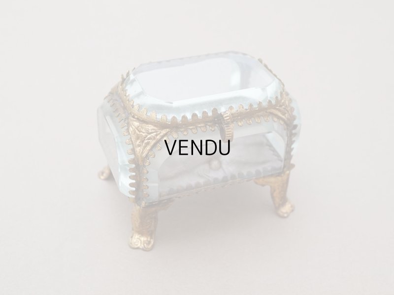 画像2: アンティーク ジュエリーボックス 薄紫 ラヴェンダーグレイのシルククッション 