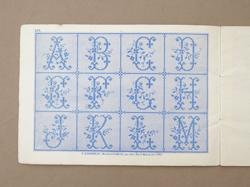 画像3: アンティーク アルファベットの刺繍図案帳  N 230 ALPHABETS VARIES - N.ALEXANDRE&CIE. MAURICE LAJEUNESSE SUCCR. -