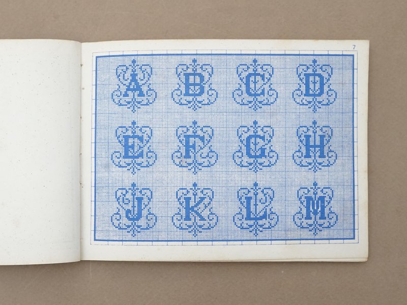 画像9: 19世紀末 アンティーク プランタン百貨店 刺繍図案帳 ALBUM DE MARQUES & BRODERIES - GRANDS MAGASINS DU PRINTEMPS PARIS -