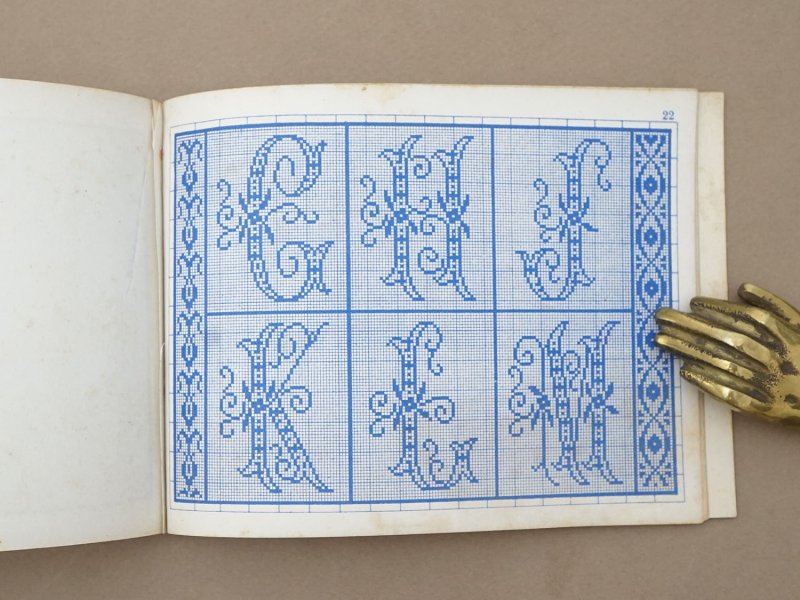 画像13: 19世紀末 アンティーク プランタン百貨店 刺繍図案帳 ALBUM DE MARQUES & BRODERIES - GRANDS MAGASINS DU PRINTEMPS PARIS -