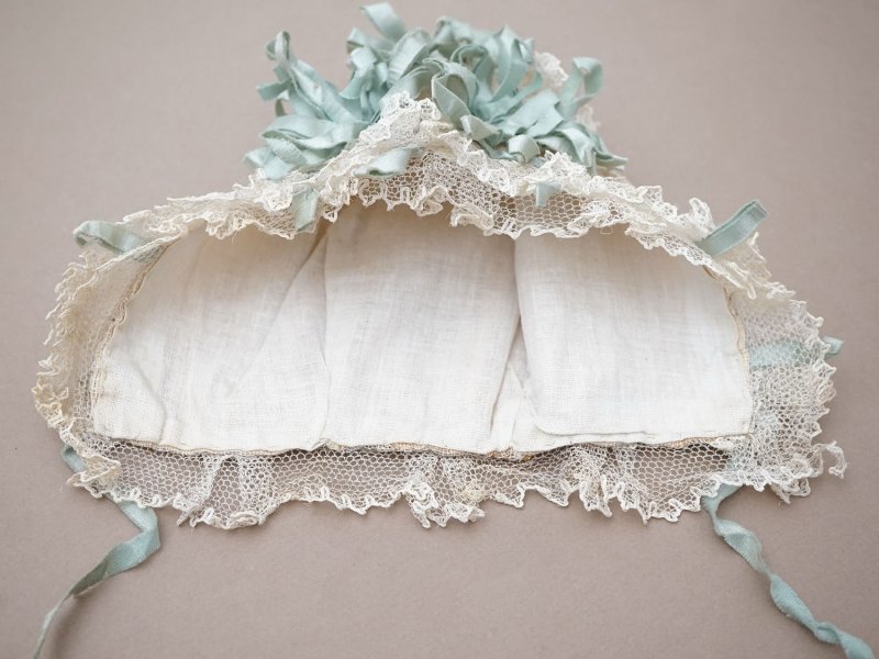 画像5: アンティーク ベビー用  ボネ 水色のシルクリボン&レース&ジャガード織シルク生地