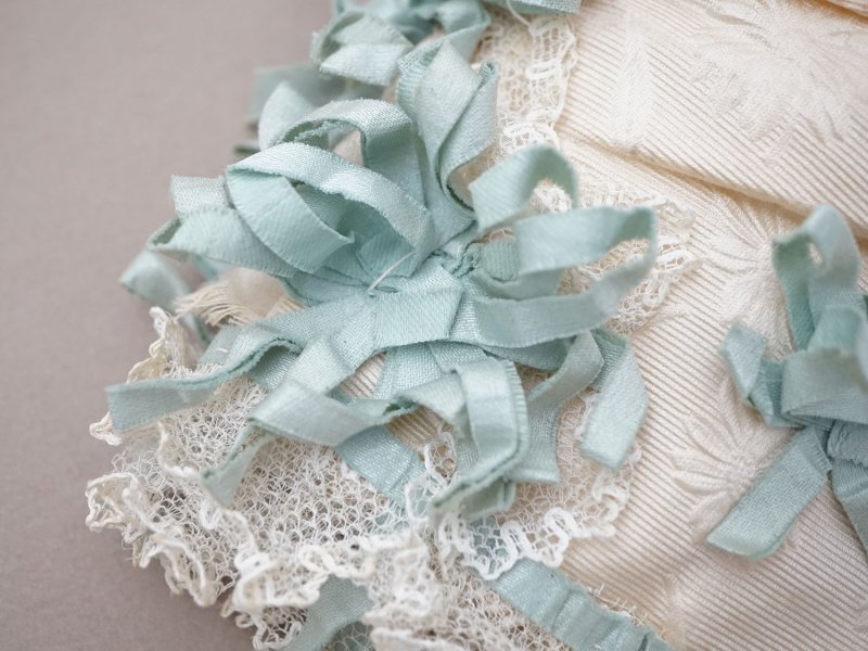 画像3: アンティーク ベビー用  ボネ 水色のシルクリボン&レース&ジャガード織シルク生地