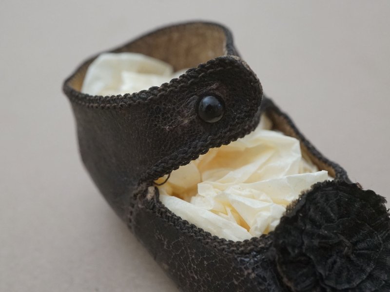 画像3: 19世紀末 アンティーク Louis Gustave Beaudelot JEMEAU ドールシューズ レザー 黒 (9) 約7.9×3.4cm