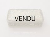 アンティーク 鈴蘭のお菓子箱 脚付き コンフィズリーの紙箱