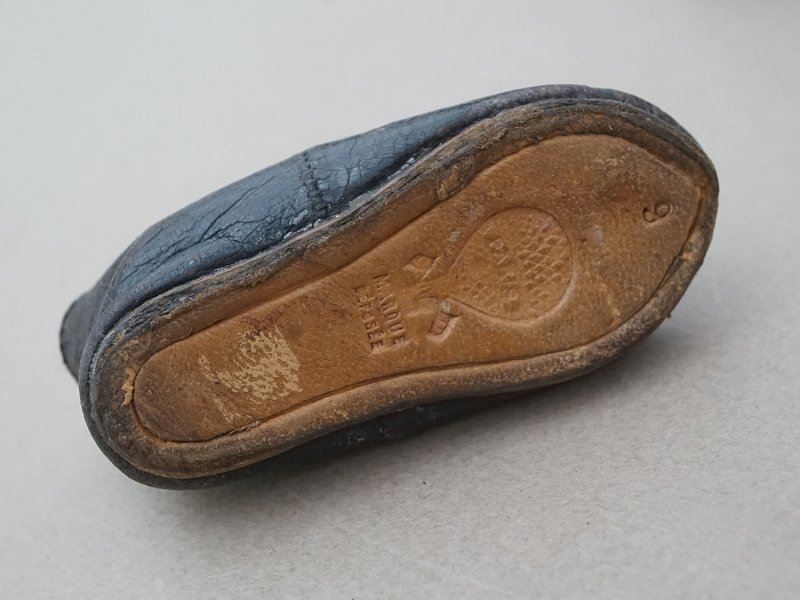画像9: 19世紀末 アンティーク Louis Gustave Beaudelot JEMEAU ドールシューズ レザー 黒 (9) 約7.9×3.4cm