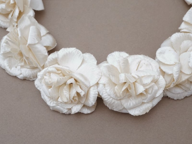 画像5: アンティーク シルクサテン 薔薇の布花のティアラ 花冠  エクリュ