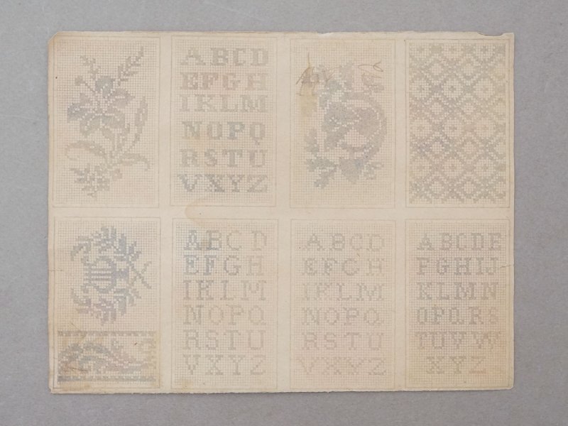 画像5: 19世紀末 アンティーク クロスステッチの図案帳 100ページ