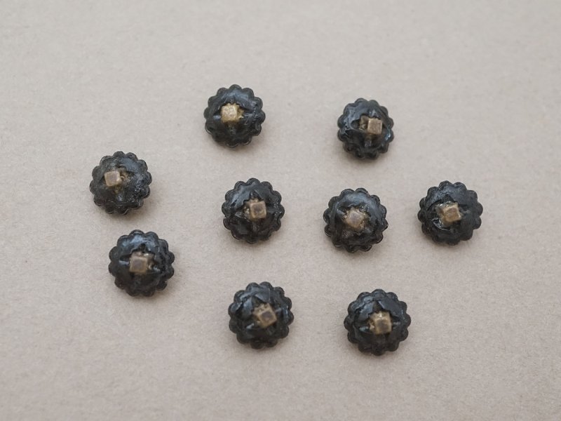画像4: アンティーク フレンチジェットのボタン 9mm 9ピースのセット黒 ガラスボタン