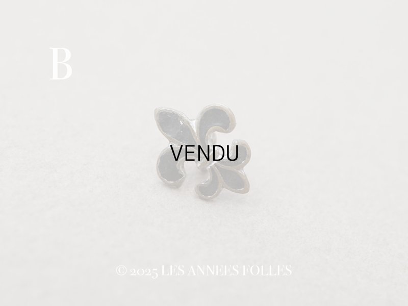 画像3: アンティーク ドール用 極小 ボタン 百合の紋章 8.5×10.5mm