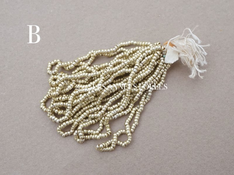 画像5: アンティーク 極小 メタルビーズ 丸 シャンパンゴールド メタル製 ビーズ A.M. 6