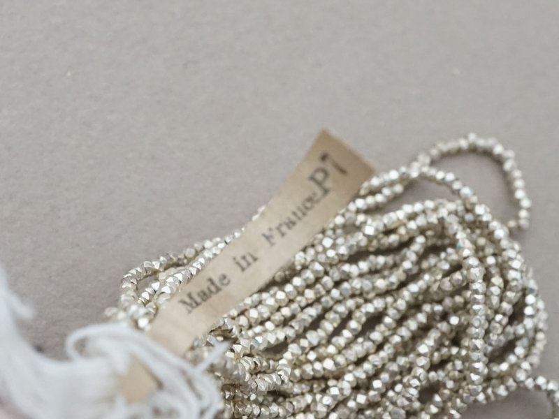 画像4: 【セール対象外】【クーポン対象外】アンティーク メタルビーズ 大粒 カット入り ホワイトシルバー メタル製 ビーズ P7