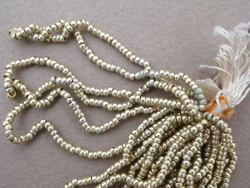 画像6: アンティーク 極小 メタルビーズ 丸 シャンパンゴールド メタル製 ビーズ A.M. 6