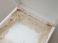 画像10: 19世紀 アンティーク ナポレオン3世時代 大きなリボンが結ばれたお菓子箱 パウダーグリーンのシルクサテン チョコレートボックス 