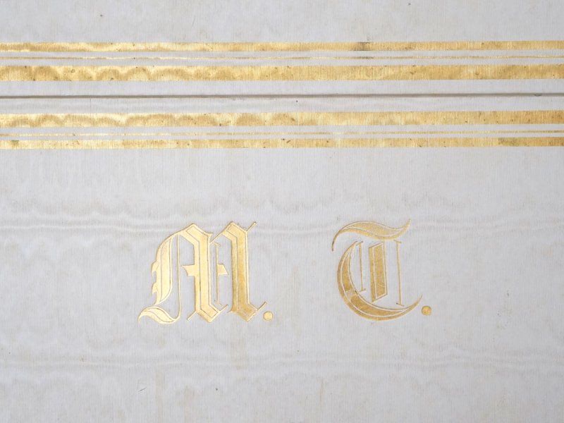 画像7: 19世紀末 アンティーク モノグラム入り シルクショールの大きな紙箱 CAMPANIE DES INDES