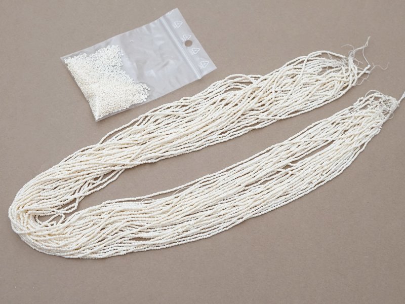 画像2: アンティーク シードビーズ エクリュ 生成り 1cm=11粒 83g キャビアビーズ マイクロビーズ