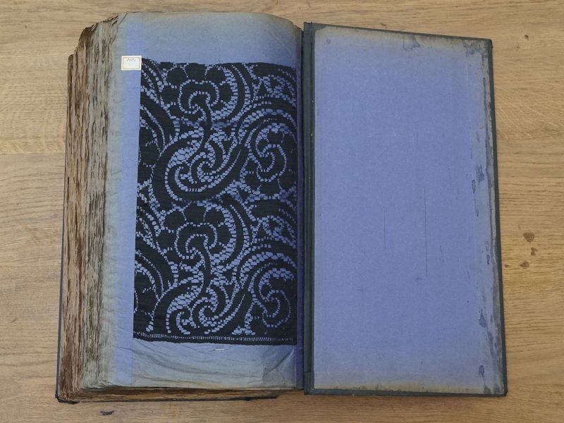 画像35: 1920年頃 アンティーク レースのサンプラー 210ページ