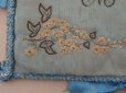 画像4: ＊蚤の市＊アンティーク シルク製 ハンキーケース モノグラム＆花刺繍 ハンカチ用ポシェット グレイッシュブルー