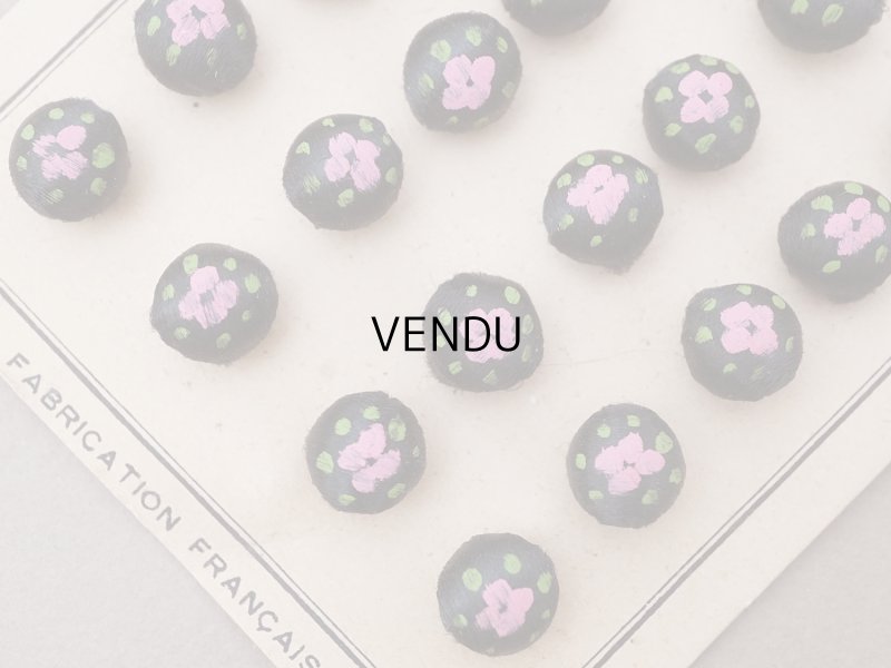 画像3: ＊蚤の市＊ アンティーク シルクサテンのくるみボタン 薔薇のハンドペイント 10mm 黒 36ピースのセット
