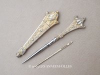 19世紀末 アンティーク ヴェルメイユ製  薔薇模様 ニードルケース&目打ち＆紐通しのセット