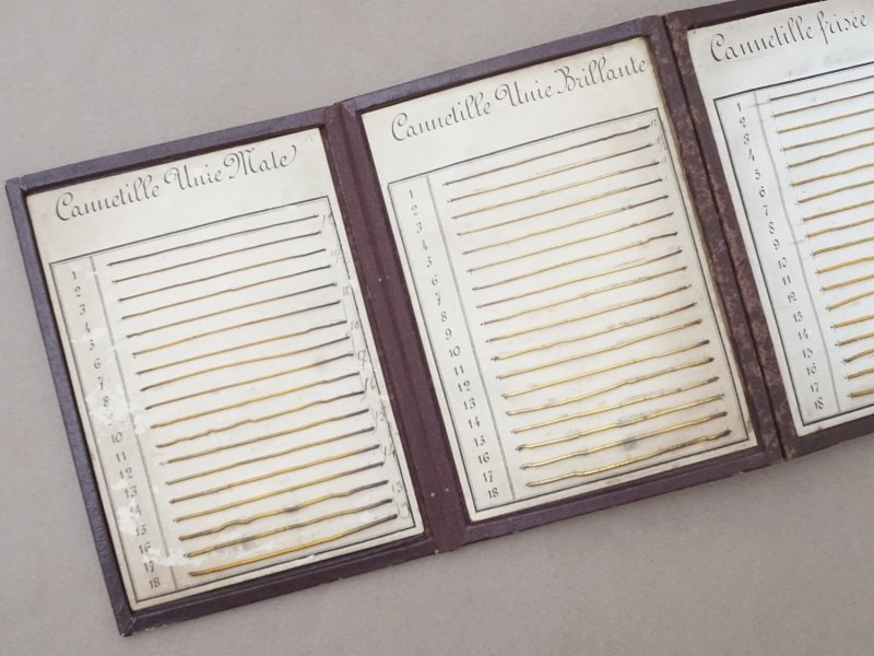 画像3: 19世紀末 アンティーク カンヌティーユのサンプラー 金の刺繍糸