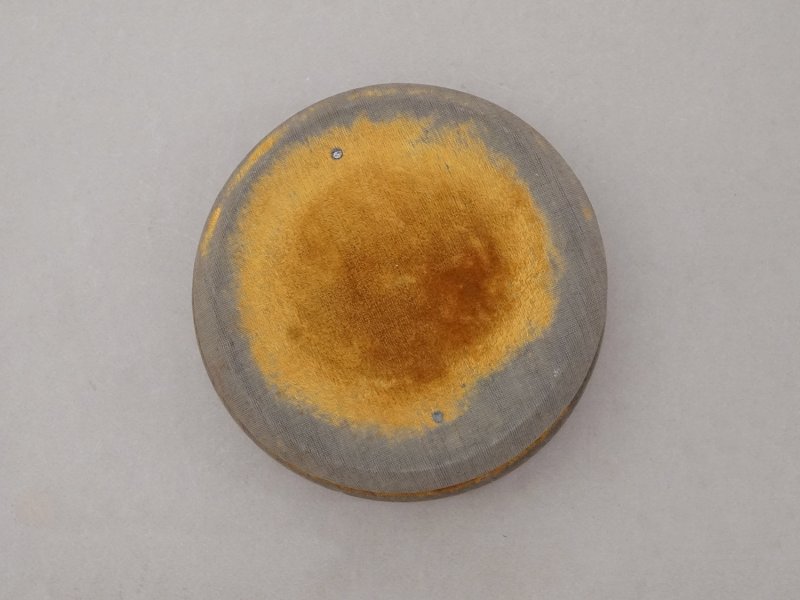 画像5: アンティーク シルクベルベットの台座 マスタード ラウンド型