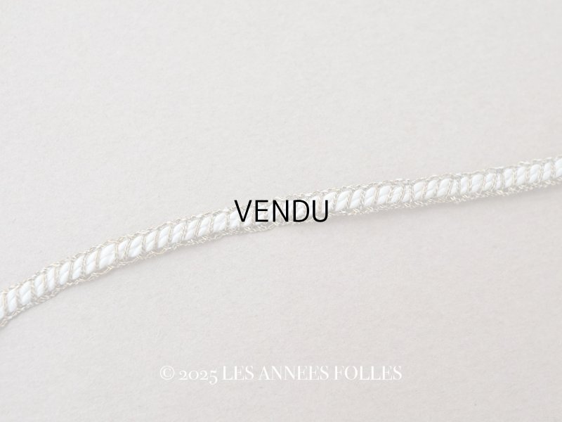 画像1: アンティーク 極細 4mm幅 トリム 1.45m ゴールドのメタル糸＆ホワイト