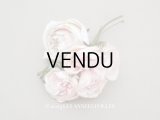 アンティーク パウダーピンクの薔薇の布花 クウォーターロゼット咲き